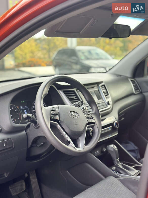 Внедорожник / Кроссовер Hyundai Tucson 2016 в Владимире фото 50 Внедорожник / Кроссовер Hyundai Tucson 2016 в Владимире