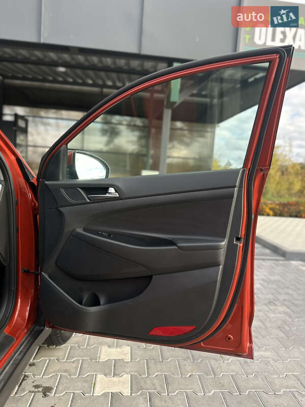 Внедорожник / Кроссовер Hyundai Tucson 2016 в Владимире фото 69 Внедорожник / Кроссовер Hyundai Tucson 2016 в Владимире