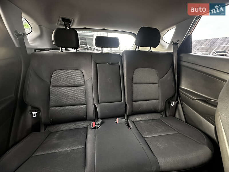 Внедорожник / Кроссовер Hyundai Tucson 2016 в Владимире фото 70 Внедорожник / Кроссовер Hyundai Tucson 2016 в Владимире