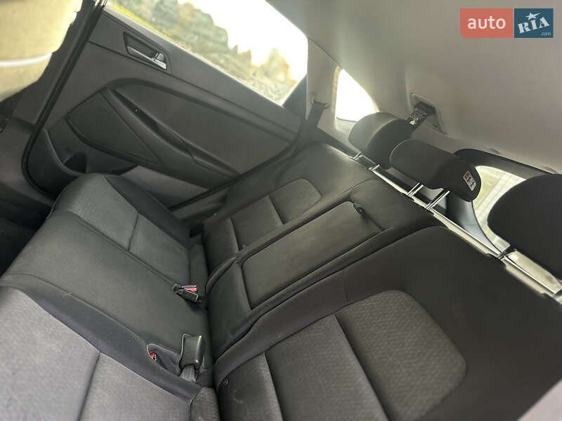 Внедорожник / Кроссовер Hyundai Tucson 2016 в Владимире фото 74 Внедорожник / Кроссовер Hyundai Tucson 2016 в Владимире