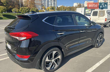 Внедорожник / Кроссовер Hyundai Tucson 2016 в 