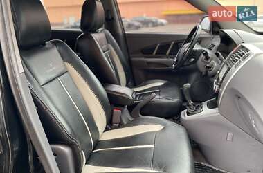 Внедорожник / Кроссовер Hyundai Tucson 2004 в 