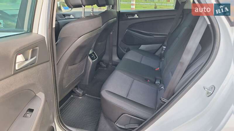 Внедорожник / Кроссовер Hyundai Tucson 2016 в Коломые фото 53 Внедорожник / Кроссовер Hyundai Tucson 2016 в Коломые