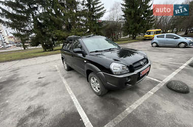 Внедорожник / Кроссовер Hyundai Tucson 2005 в 