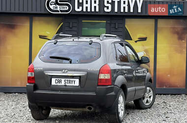 Внедорожник / Кроссовер Hyundai Tucson 2009 в 