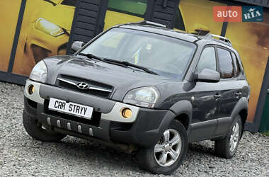 Внедорожник / Кроссовер Hyundai Tucson 2009 в 