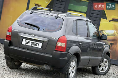 Внедорожник / Кроссовер Hyundai Tucson 2009 в 