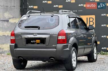 Внедорожник / Кроссовер Hyundai Tucson 2009 в 