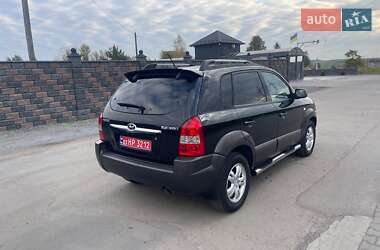 Позашляховик / Кросовер Hyundai Tucson 2006 в 