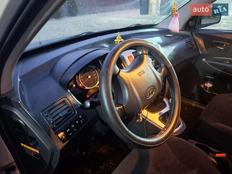 Позашляховик / Кросовер Hyundai Tucson 2005 в Рахові