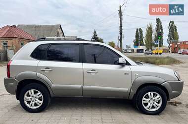 Внедорожник / Кроссовер Hyundai Tucson 2007 в 