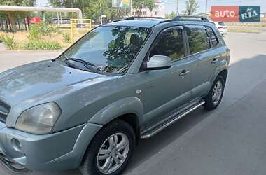 Внедорожник / Кроссовер Hyundai Tucson 2006 в 