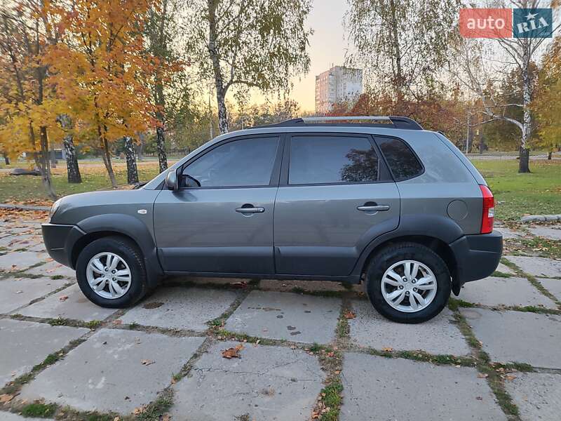 Внедорожник / Кроссовер Hyundai Tucson 2011 в Харькове фото 6 Внедорожник / Кроссовер Hyundai Tucson 2011 в Харькове