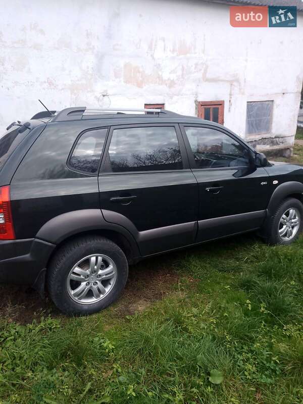 Позашляховик / Кросовер Hyundai Tucson 2008 в Львові фото 8 Позашляховик / Кросовер Hyundai Tucson 2008 в Львові