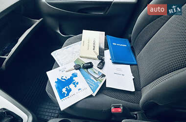 Внедорожник / Кроссовер Hyundai Tucson 2006 в 
