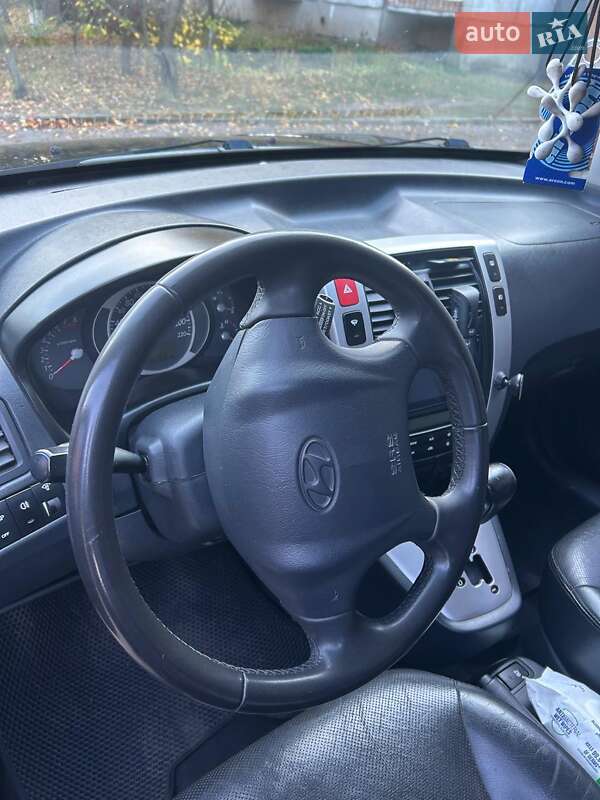 Внедорожник / Кроссовер Hyundai Tucson 2008 в Богодухове