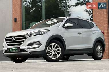 Внедорожник / Кроссовер Hyundai Tucson 2016 в 