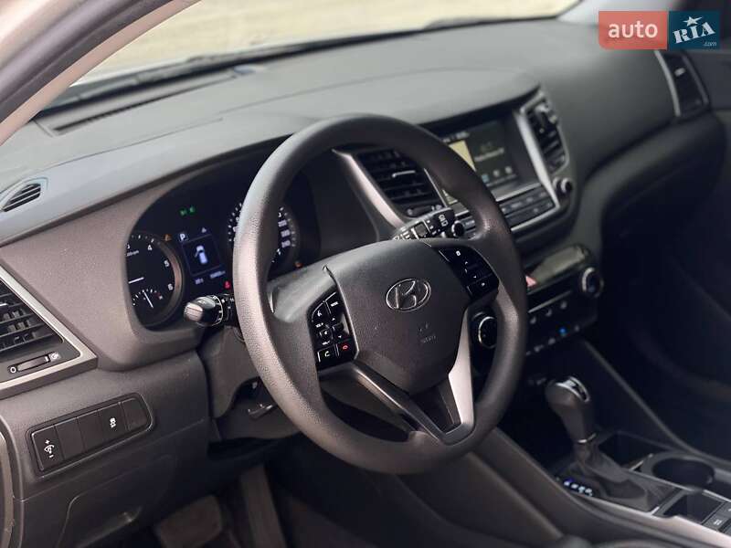 Внедорожник / Кроссовер Hyundai Tucson 2016 в Киеве фото 12 Внедорожник / Кроссовер Hyundai Tucson 2016 в Киеве