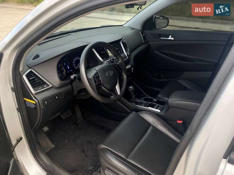 Внедорожник / Кроссовер Hyundai Tucson 2016 в Киеве фото 16 Внедорожник / Кроссовер Hyundai Tucson 2016 в Киеве