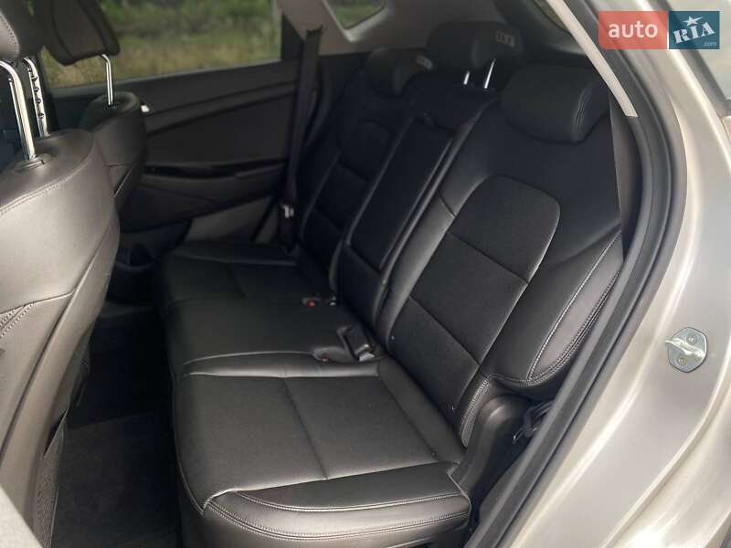 Внедорожник / Кроссовер Hyundai Tucson 2016 в Киеве фото 17 Внедорожник / Кроссовер Hyundai Tucson 2016 в Киеве