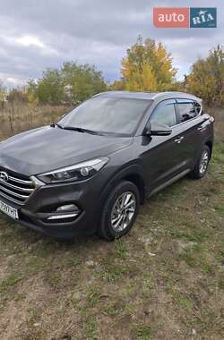 Позашляховик / Кросовер Hyundai Tucson 2016 в Смілі