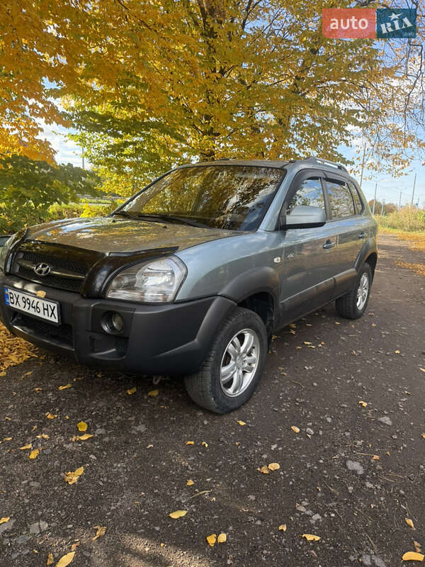 Внедорожник / Кроссовер Hyundai Tucson 2008 в 