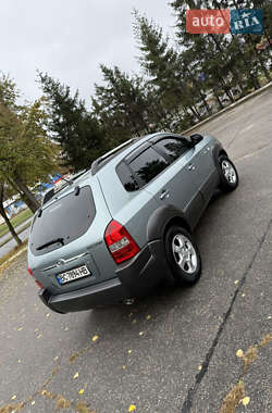 Позашляховик / Кросовер Hyundai Tucson 2007 в  фото 7 Позашляховик / Кросовер Hyundai Tucson 2007 в