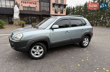 Позашляховик / Кросовер Hyundai Tucson 2007 в  фото 3 Позашляховик / Кросовер Hyundai Tucson 2007 в