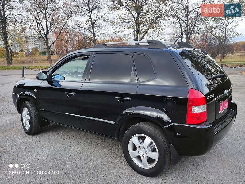 Внедорожник / Кроссовер Hyundai Tucson 2006 в Змиеве