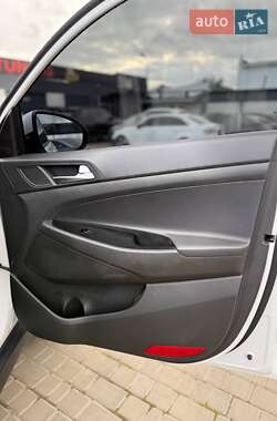 Внедорожник / Кроссовер Hyundai Tucson 2020 в 