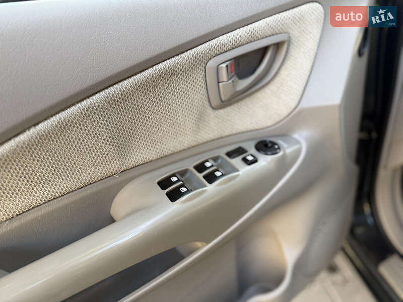 Позашляховик / Кросовер Hyundai Tucson 2005 в Львові