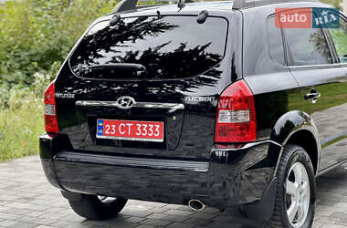 Внедорожник / Кроссовер Hyundai Tucson 2006 в 