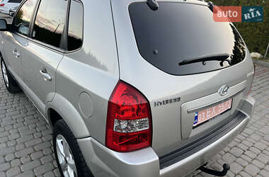 Внедорожник / Кроссовер Hyundai Tucson 2008 в 