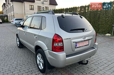 Внедорожник / Кроссовер Hyundai Tucson 2008 в 