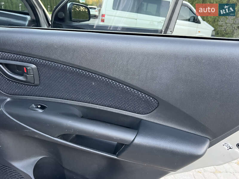 Позашляховик / Кросовер Hyundai Tucson 2008 в Дунаївцях фото 46 Позашляховик / Кросовер Hyundai Tucson 2008 в Дунаївцях