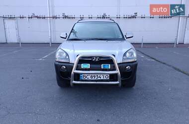 Внедорожник / Кроссовер Hyundai Tucson 2005 в  фото 2 Внедорожник / Кроссовер Hyundai Tucson 2005 в