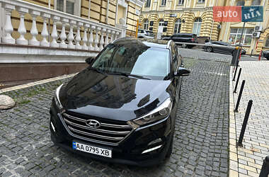 Внедорожник / Кроссовер Hyundai Tucson 2018 в 