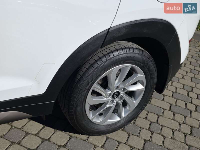 Внедорожник / Кроссовер Hyundai Tucson 2016 в Ивано-Франковске