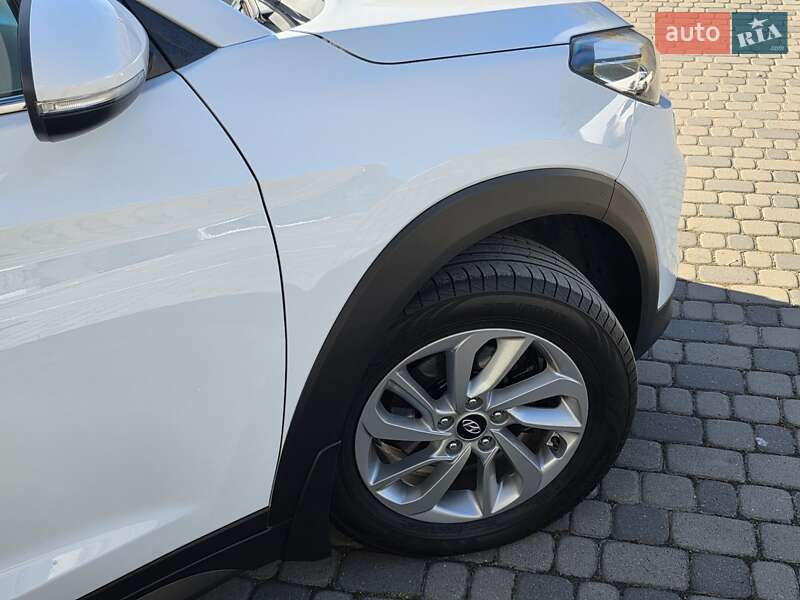 Внедорожник / Кроссовер Hyundai Tucson 2016 в Ивано-Франковске