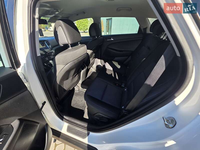 Внедорожник / Кроссовер Hyundai Tucson 2016 в Ивано-Франковске