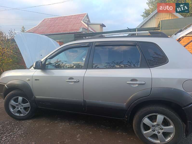 Позашляховик / Кросовер Hyundai Tucson 2004 в Роздільній фото 9 Позашляховик / Кросовер Hyundai Tucson 2004 в Роздільній