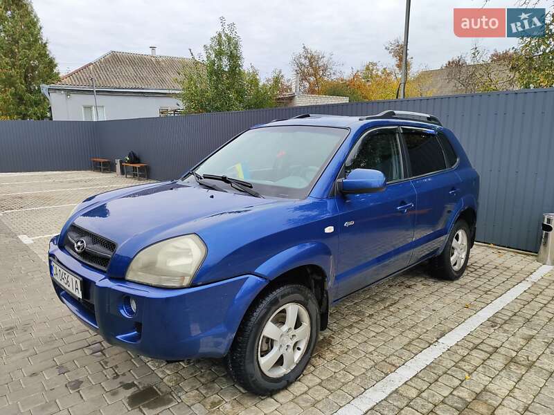 Внедорожник / Кроссовер Hyundai Tucson 2004 в Катеринополе фото 8 Внедорожник / Кроссовер Hyundai Tucson 2004 в Катеринополе