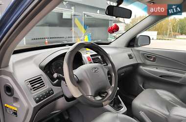 Позашляховик / Кросовер Hyundai Tucson 2004 в  фото 10 Позашляховик / Кросовер Hyundai Tucson 2004 в
