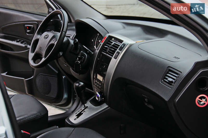 Позашляховик / Кросовер Hyundai Tucson 2009 в Дніпрі фото 10 Позашляховик / Кросовер Hyundai Tucson 2009 в Дніпрі