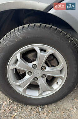 Внедорожник / Кроссовер Hyundai Tucson 2008 в 
