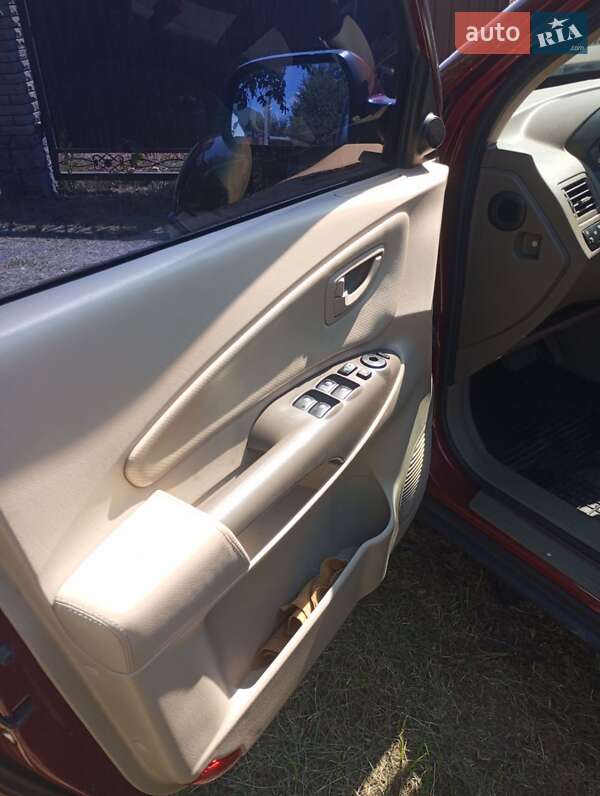 Позашляховик / Кросовер Hyundai Tucson 2008 в Києві фото 4 Позашляховик / Кросовер Hyundai Tucson 2008 в Києві
