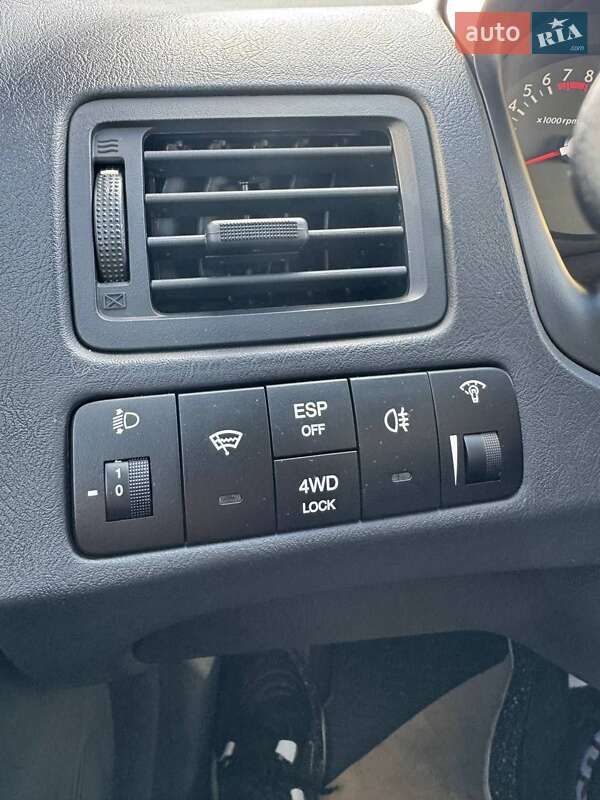 Позашляховик / Кросовер Hyundai Tucson 2008 в Кривому Розі фото 9 Позашляховик / Кросовер Hyundai Tucson 2008 в Кривому Розі