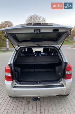 Внедорожник / Кроссовер Hyundai Tucson 2008 в 