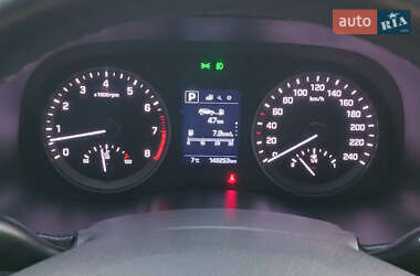 Внедорожник / Кроссовер Hyundai Tucson 2017 в 