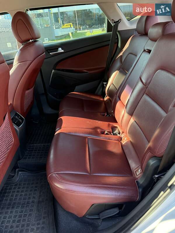 Внедорожник / Кроссовер Hyundai Tucson 2016 в Одессе